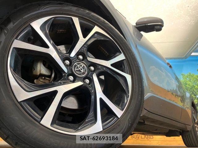 Toyota C-HR 2017-05 6242771-12