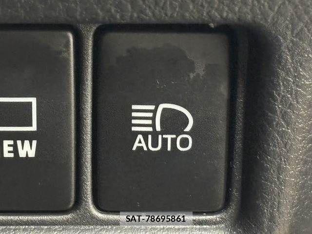 Toyota C-HR 2020-12 6275970-9