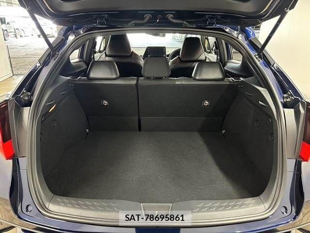 Toyota C-HR 2020-12 6275970-12