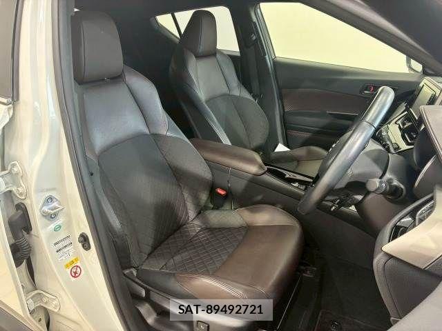Toyota C-HR 2017-03 6275973-10