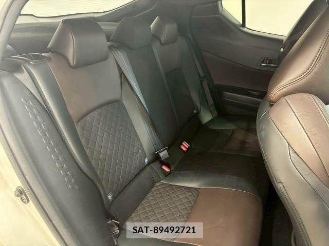 Toyota C-HR 2017-03 6275973-11