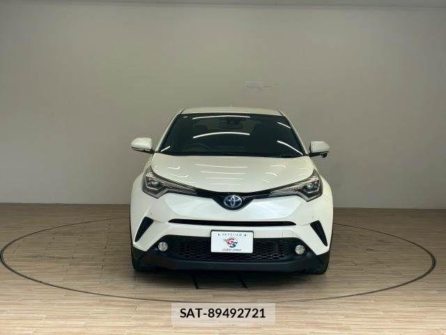 Toyota C-HR 2017-03 6275973-13