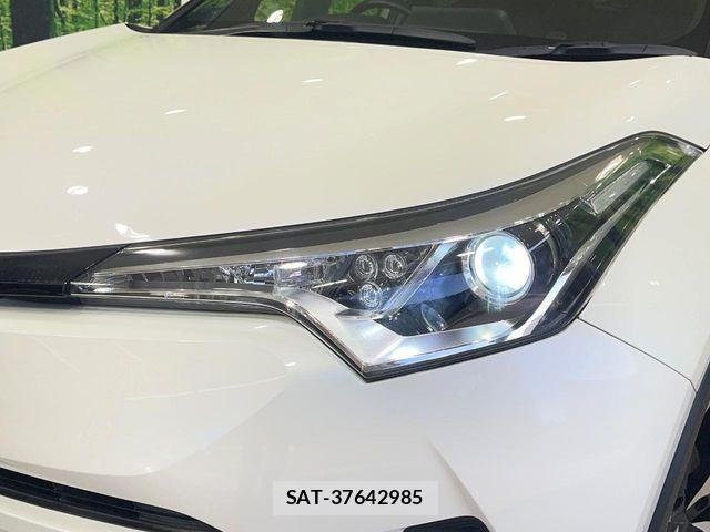 Toyota C-HR 2016-12 6544436-11
