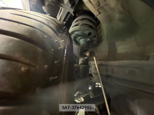 Toyota C-HR 2016-12 6544436-19