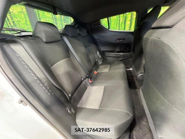 Toyota C-HR 2016-12 6544436-8