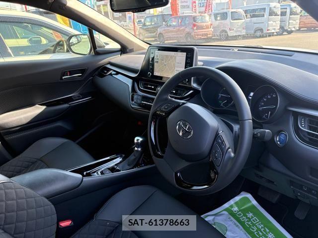 Toyota C-HR 2021-01 6544433-12