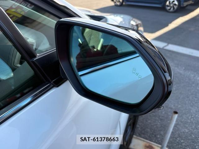 Toyota C-HR 2021-01 6544433-4
