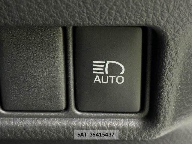 Toyota C-HR 2020-02 6544434-13