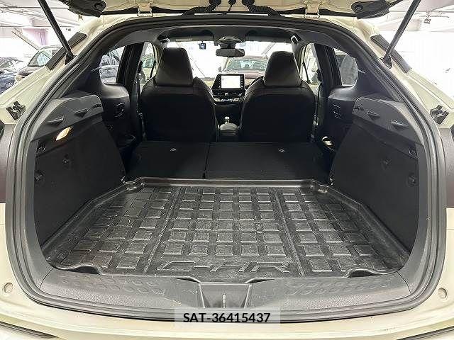 Toyota C-HR 2020-02 6544434-19