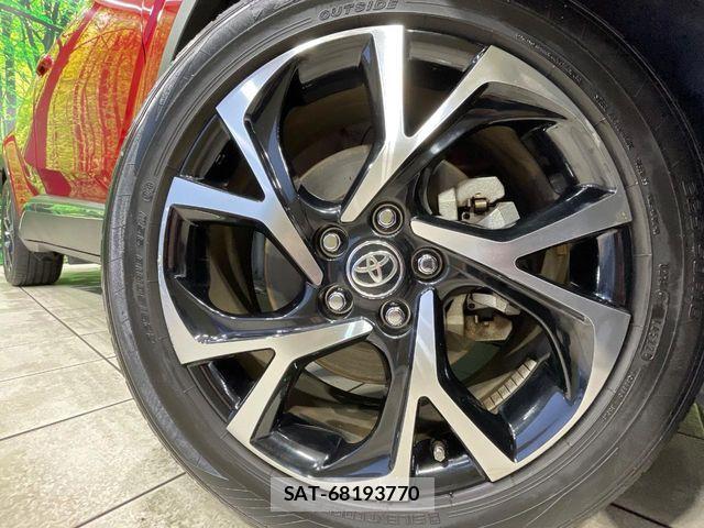Toyota C-HR 2020-04 6611023-12