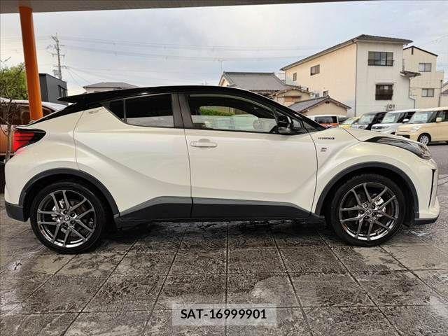 Toyota C-HR 2020-01 6611022-9
