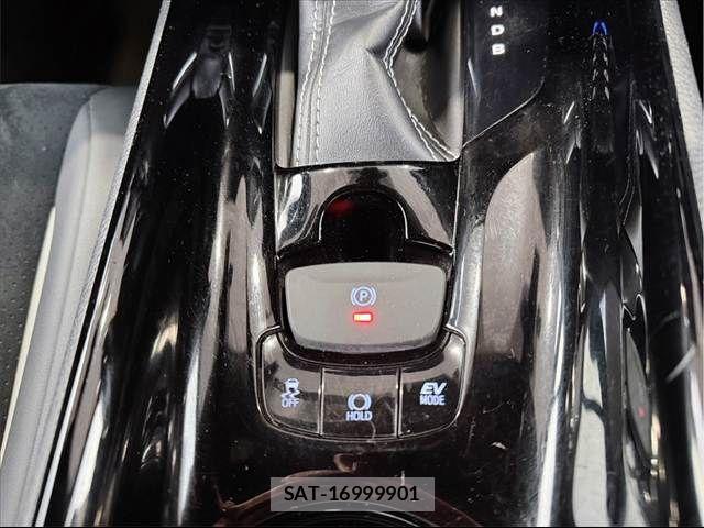 Toyota C-HR 2020-01 6611022-22
