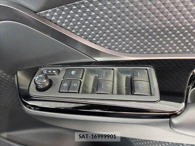 Toyota C-HR 2020-01 6611022-24