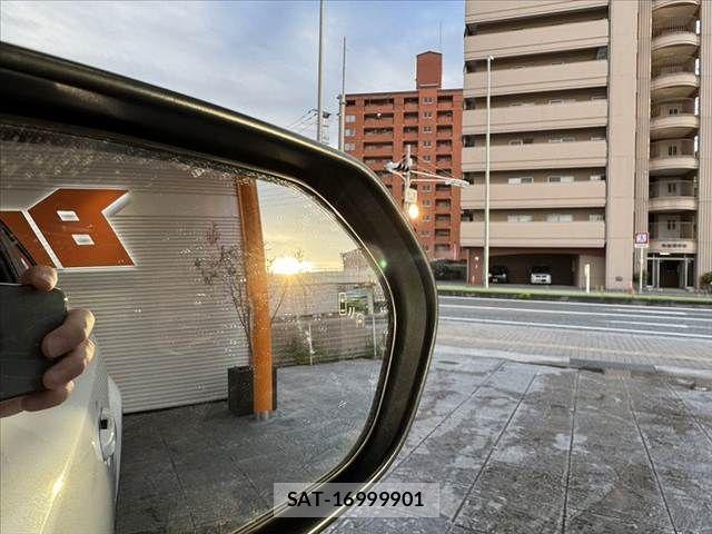 Toyota C-HR 2020-01 6611022-5
