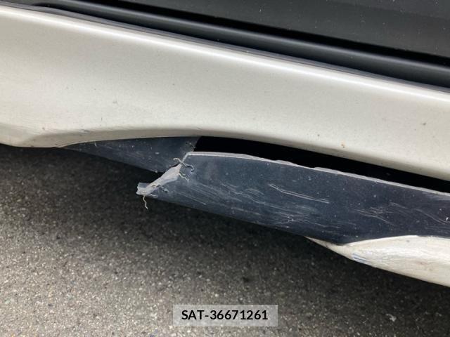 Toyota C-HR 2017-11 6641346-26