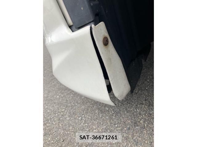 Toyota C-HR 2017-11 6641346-29