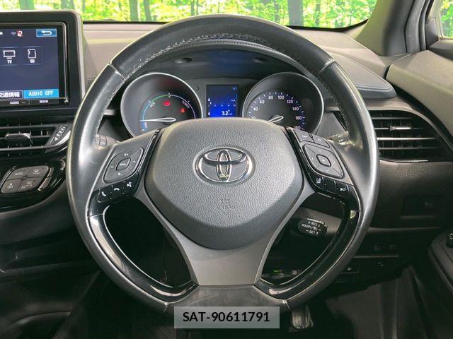 Toyota C-HR 2017-10 6670822-10