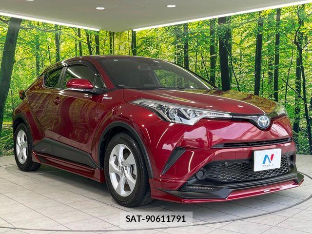 Toyota C-HR 2017-10 6670822-15
