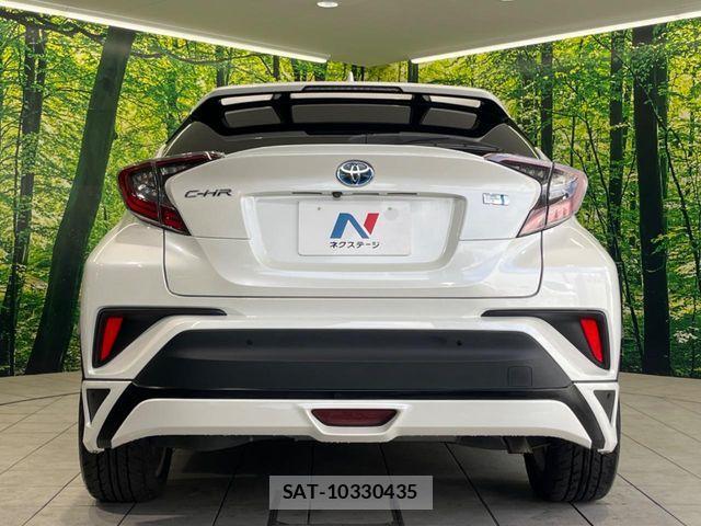 Toyota C-HR 2017-10 6670808-14
