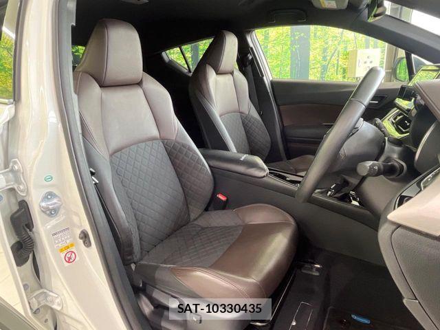 Toyota C-HR 2017-10 6670808-7