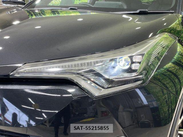 Toyota C-HR 2017-08 6670818-11