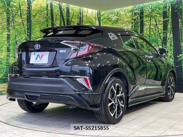 Toyota C-HR 2017-08 6670818-16