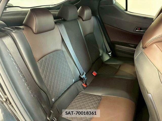 Toyota C-HR 2017-03 6670815-11