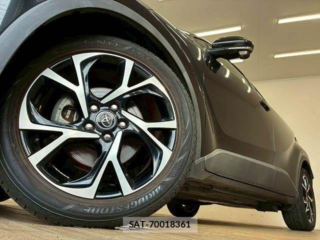 Toyota C-HR 2017-03 6670815-17