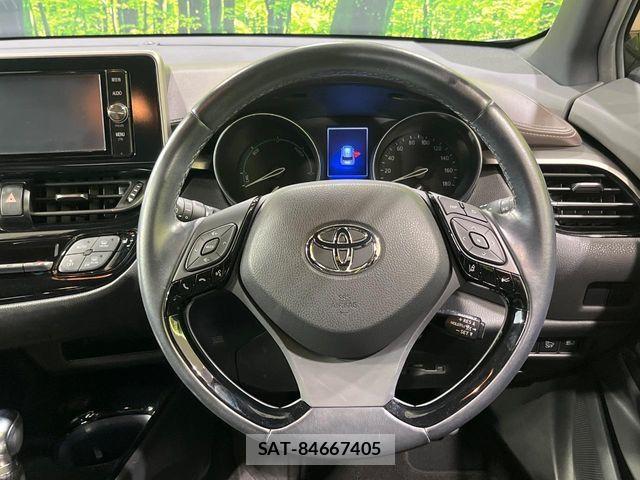 Toyota C-HR 2017-05 6675351-10