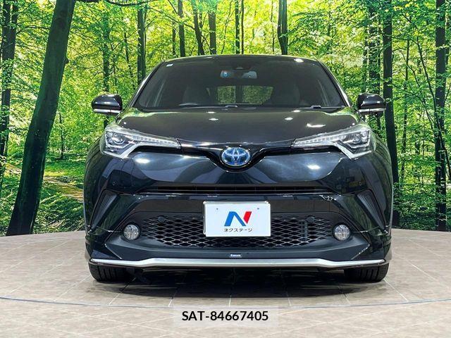 Toyota C-HR 2017-05 6675351-13
