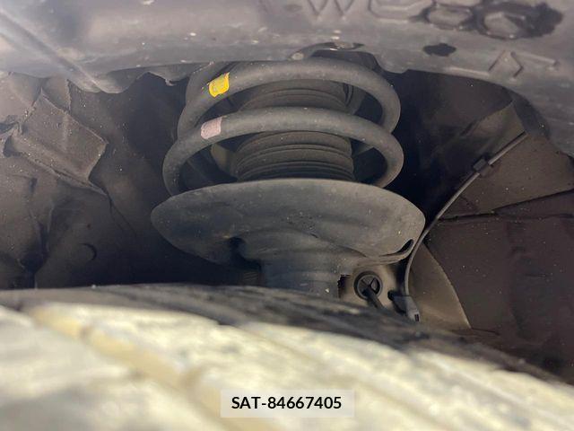 Toyota C-HR 2017-05 6675351-19