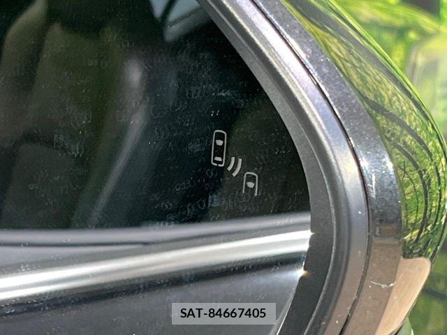 Toyota C-HR 2017-05 6675351-5