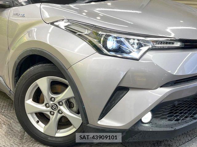 Toyota C-HR 2017-02 6675359-10