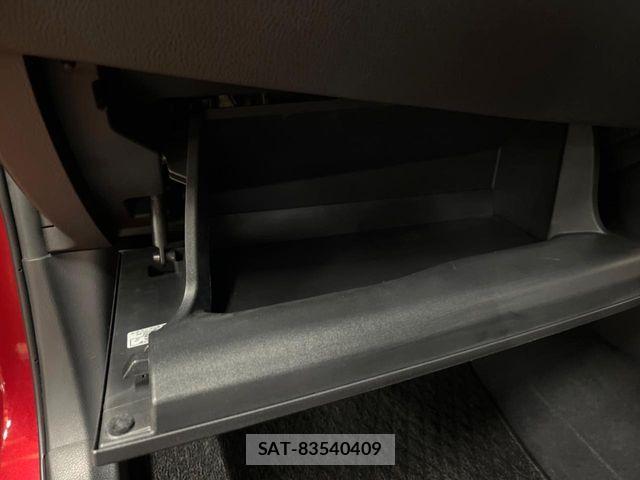 Toyota C-HR 2019-04 6675356-19