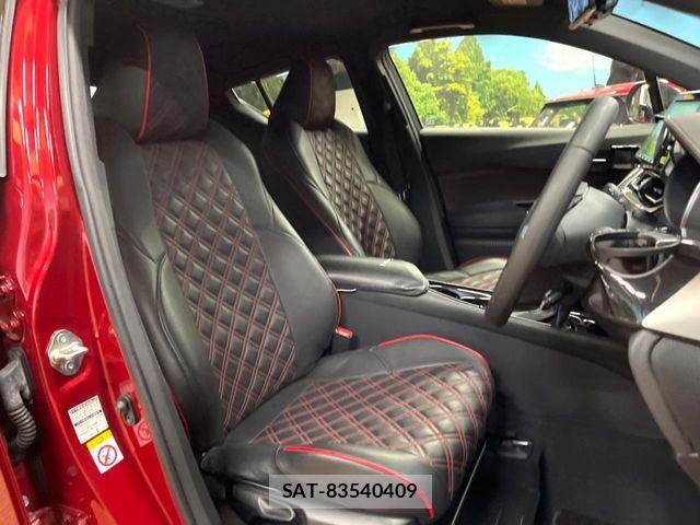 Toyota C-HR 2019-04 6675356-7