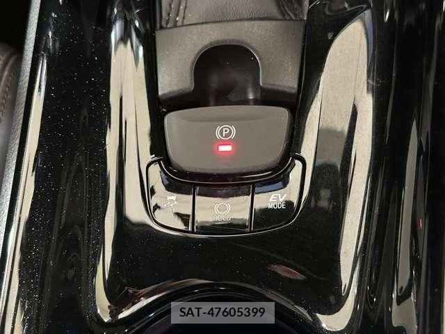 Toyota C-HR 2017-11 6690945-27