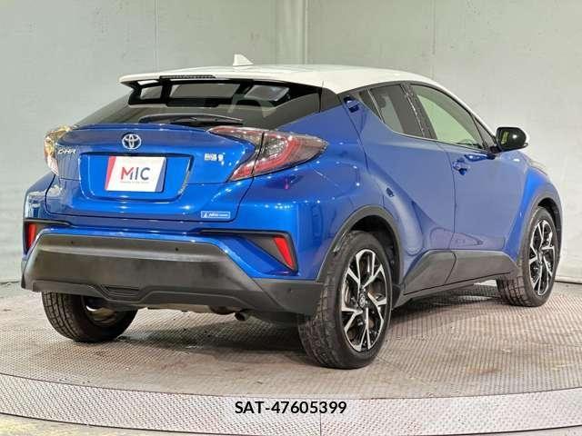 Toyota C-HR 2017-11 6690945-4