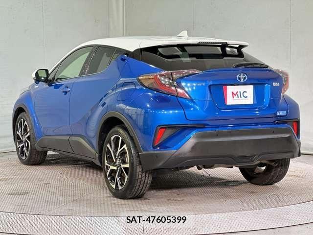 Toyota C-HR 2017-11 6690945-6