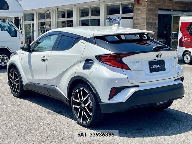 Toyota C-HR 2020-01 6715818-10