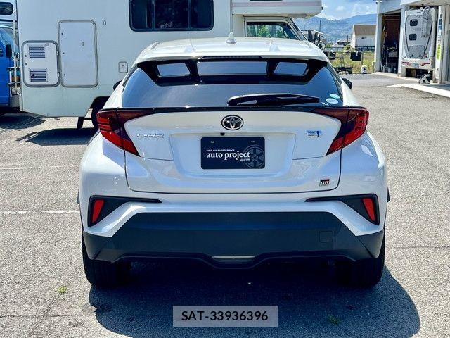 Toyota C-HR 2020-01 6715818-11