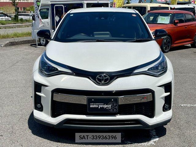 Toyota C-HR 2020-01 6715818-1