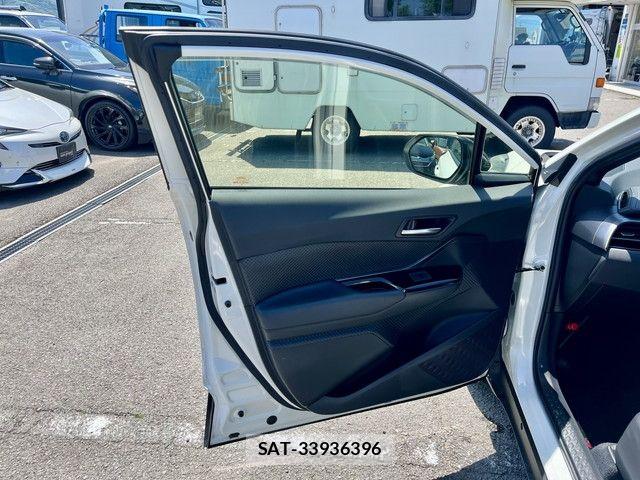 Toyota C-HR 2020-01 6715818-5