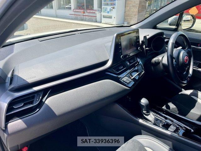 Toyota C-HR 2020-01 6715818-6