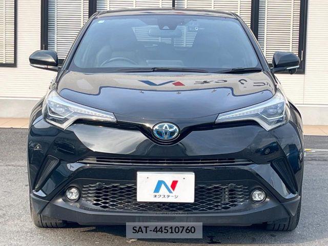 Toyota C-HR 2018-10 6715821-13