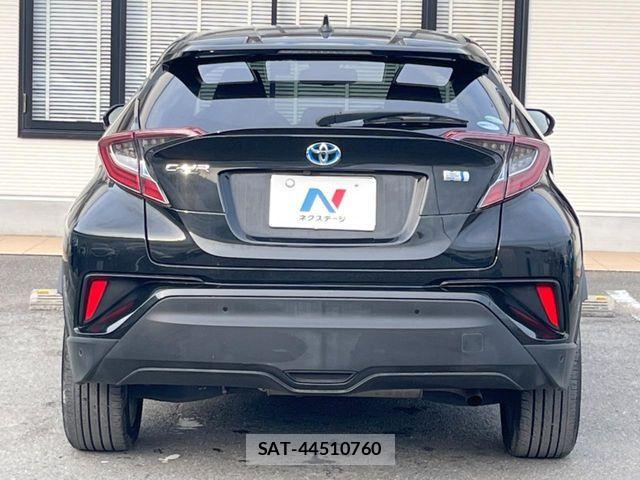 Toyota C-HR 2018-10 6715821-14