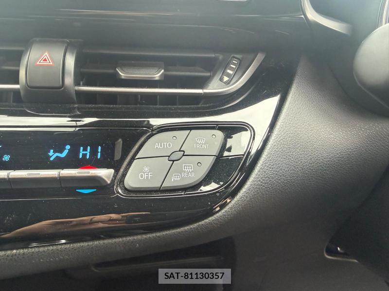 Toyota C-HR 2018-02 1305389-30