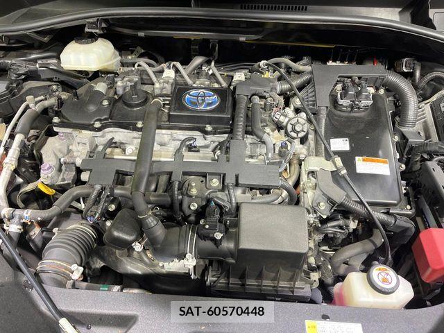 Toyota C-HR 2017-06 6751046-17