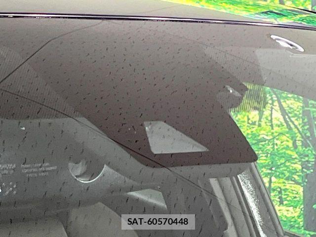 Toyota C-HR 2017-06 6751046-2