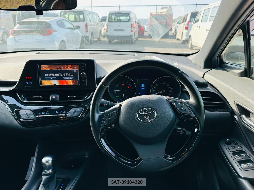 Toyota C-HR 2017 6714466-13