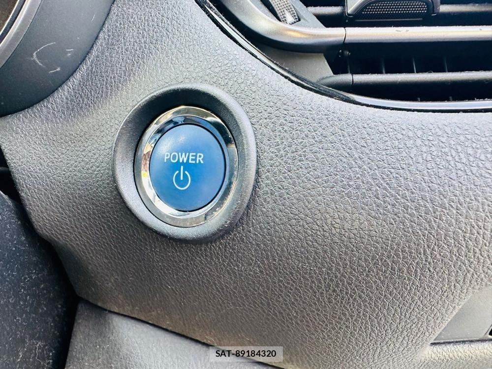 Toyota C-HR 2017 6714466-16